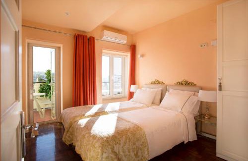 Avenida de Roma Apartment | Quad Avenue