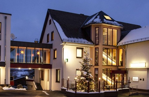 Winterspelt House | Quadruple Room - Hotel-Restaurant Haus Hubertus
