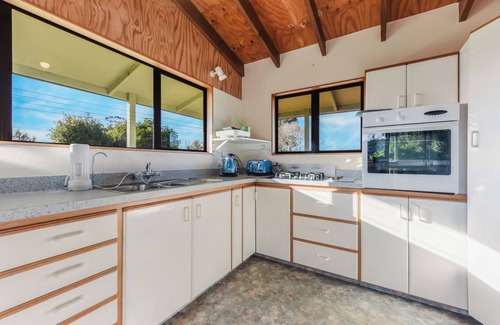 Parapara House | Quail Rise - Collingwood Holiday Home