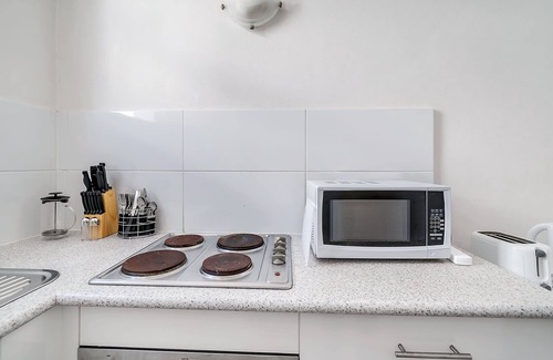 Manly Apartment | Quaint 1BD on the Doorstep of Manly Beach
