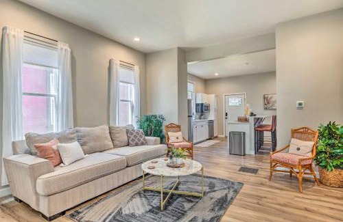 Near Eastside House | Quaint and Cozy Indianapolis Getaway with Yard!
