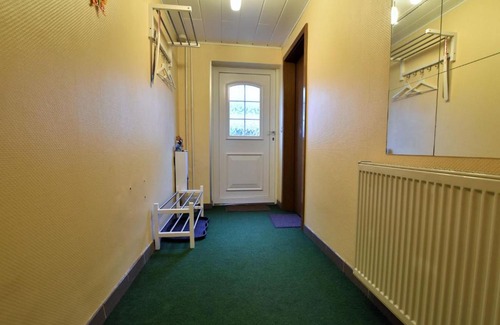 Grevesmuehlen Apartment | Quaint Apartment in Grevesmuhlen near Lake