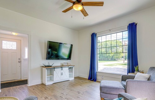 Auburn House | Quaint Auburn Retreat: Steps to Historic Downtown!