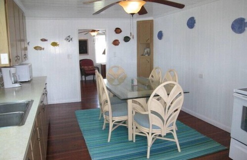 Spanish Wells Cottage | Quaint Cottage, Amazing Views, Free - Motorboat, Kayak, and SUP