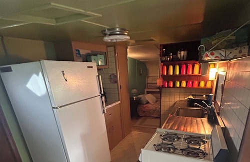 Moorefield House | Quaint cottage less than two miles from public river access, pet friendly!