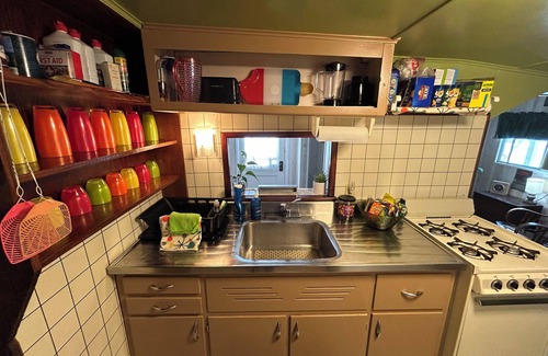 Moorefield House | Quaint cottage less than two miles from public river access, pet friendly!