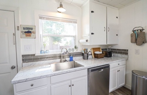 Wilmington Cottage | Quaint cottage style home with large fenced yard.