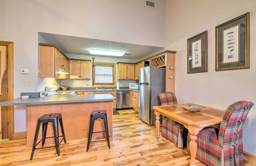 Hadley Cabin | Quaint 'Lakeside' Cabin w/Pond & Fire Pit!