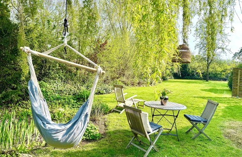 Behrensdorf Cottage | Quaint little thatched house, walking distance to beach