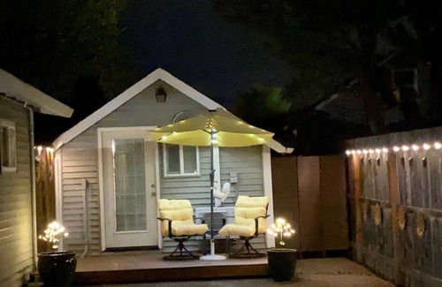 McMinnville Apartment | Quaint Studio Cottage Within Walking Distance to Historic Downtown McMinnville