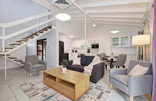 Hermit Park Apartment | Quaint Townhouse close to everything!