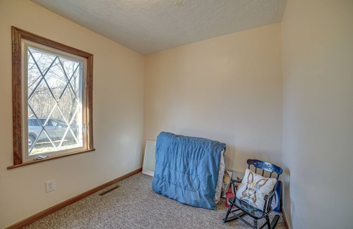 Poland House | Quaint Youngstown Home ~ 2 Mi to Boardman Park!