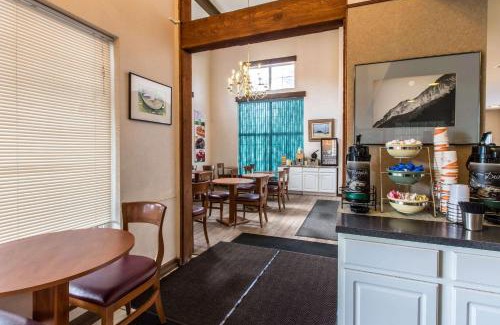 Silverthorne Hotel | Quality Inn and Suites Silverthorne - Copper Mountain
