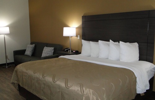 Clinton Hotel | Quality Inn Clinton - Knoxville North