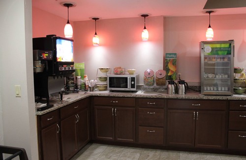 Clinton Hotel | Quality Inn Clinton - Knoxville North