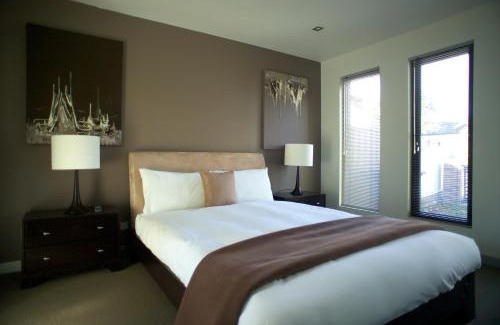 Golden Square Hotel | Quality Inn Colonial