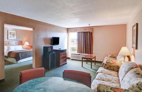 Forest Hill Hotel | Quality Inn Forest Hill - Fort Worth South