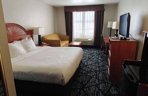 Gaylord Hotel | Quality Inn Gaylord