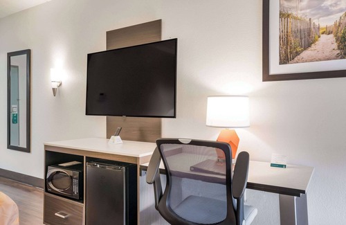 Jacksonville Hotel | Quality Inn Jacksonville near Camp Lejeune