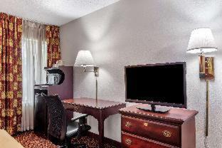 Northlake Hotel | Quality Inn Northlake