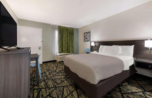 Doctors Inlet Hotel | Quality Inn Orange Park Jacksonville