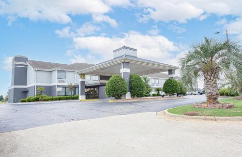 Prattville Hotel | Quality Inn Prattville I-65