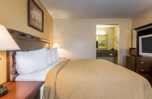 San Bernardino Hotel | Quality Inn San Bernardino - Loma Linda