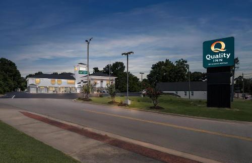 Sandersville Hotel | Quality Inn Sandersville