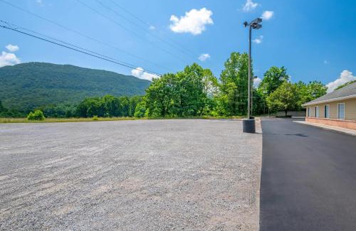 Big Stone Gap Hotel | Quality Inn & Suites Big Stone Gap