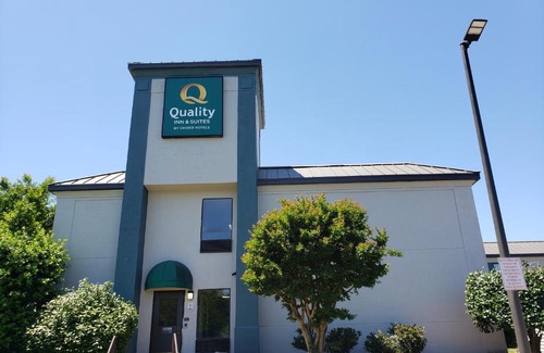Clemmons Hotel | Quality Inn & Suites Clemmons I-40