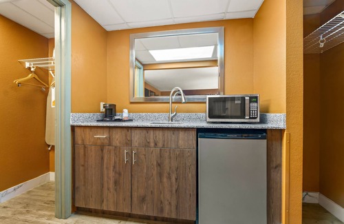 Corinth Hotel | Quality Inn & Suites Corinth West