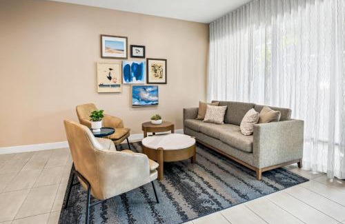 Hermosa Beach Hotel | Quality Inn & Suites Hermosa Beach