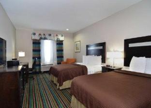 Kenedy Hotel | Quality Inn & Suites Kenedy - Karnes City