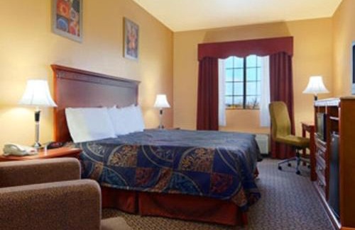 McAlester Hotel | Quality Inn & Suites McAlester on Hwy 69