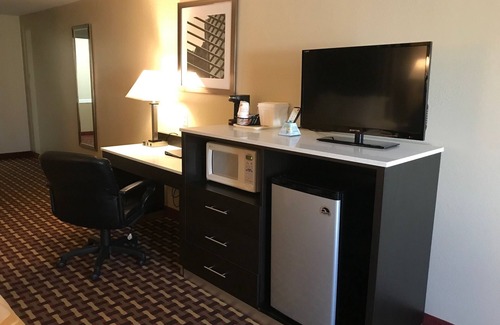 Franklin Hotel | Quality Inn & Suites Middletown - Franklin