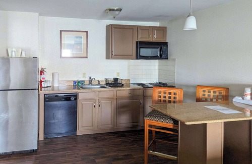 Northampton Hotel | Quality Inn & Suites Northampton - Amherst