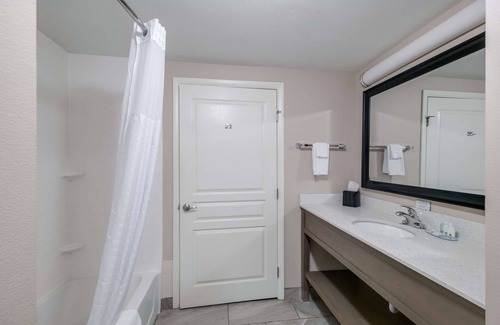 Ardmore Hotel | Quality Inn & Suites