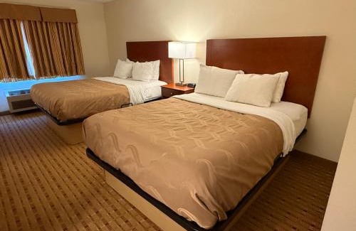 Eau Claire Hotel | Quality Inn & Suites