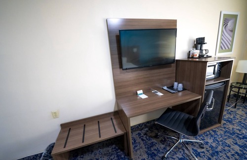 Mexia Hotel | Quality Inn & Suites