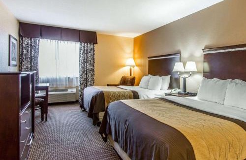 Mount Pleasant Hotel | Quality Inn & Suites