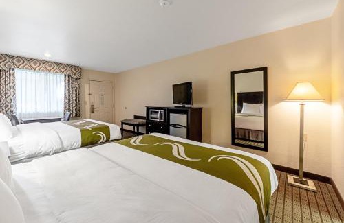 Three Rivers Hotel | Quality Inn Three Rivers