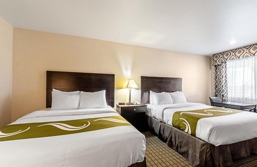 Three Rivers Hotel | Quality Inn Three Rivers