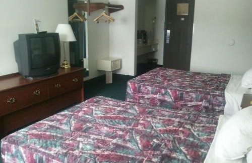 Clare Hotel | Quality Inn