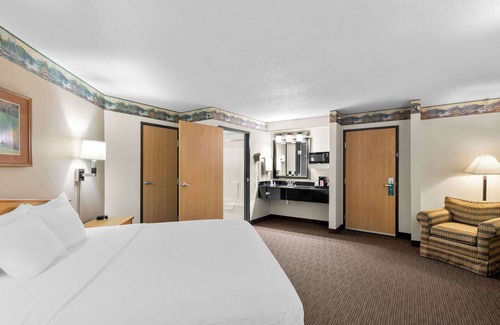 Ladysmith Hotel | Quality Inn