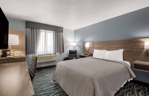Oneida Hotel | Quality Inn