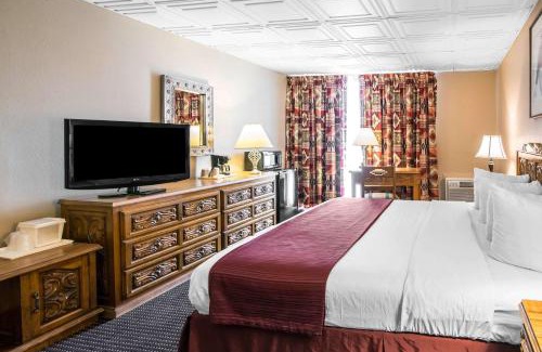 Taos Hotel | Quality Inn