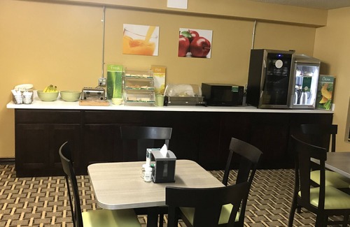 Vincennes Hotel | Quality Inn Vincennes
