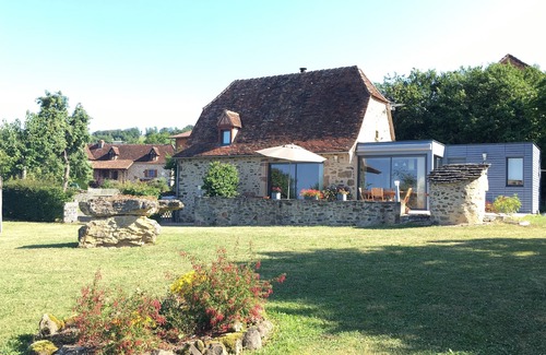 Le Bouyssou Cottage | Quality Quercy barn, near Figeac, Rocamadour, St Cirq Lapopie