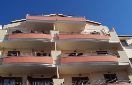 Alghero City Centre Apartment | Quality self-catering for two, new modern flat, convenient town centre location.