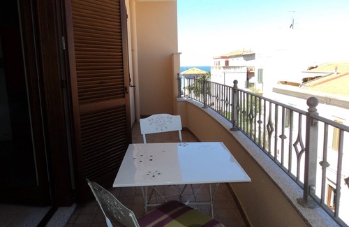 Alghero City Centre Apartment | Quality self-catering for two, new modern flat, convenient town centre location.